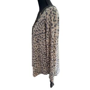 New Leopard Waffle Knit Henley Style V-neck‎ Long Sleeve Top by 7th Ray Sz Sm